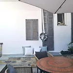 Menexe Apartments-kelyfos *