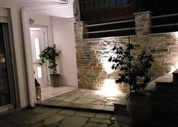Menexe Apartments-kelyfos