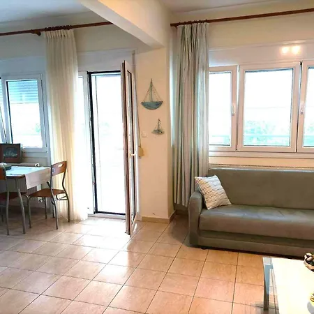Daire Menexe Apartments-kelyfos *