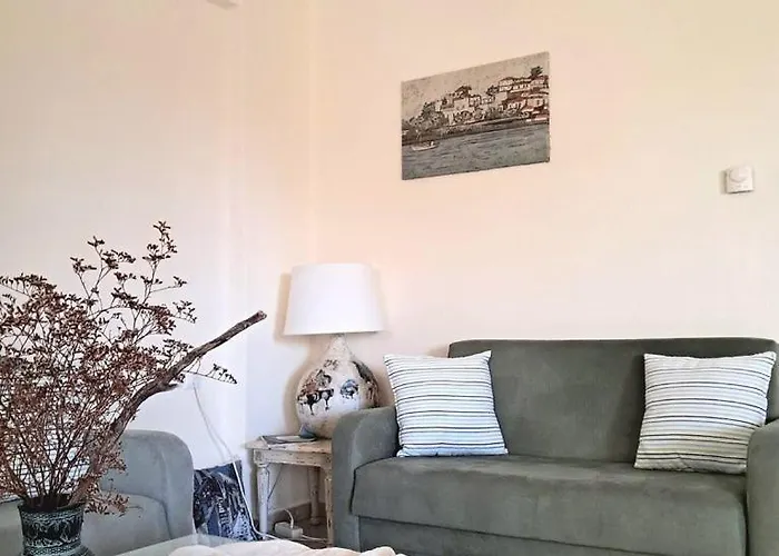 Апартаменты Menexe Apartments-kelyfos Неос-Мармарас