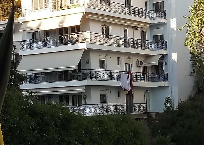 Menexe Apartments-kelyfos Апартаменты